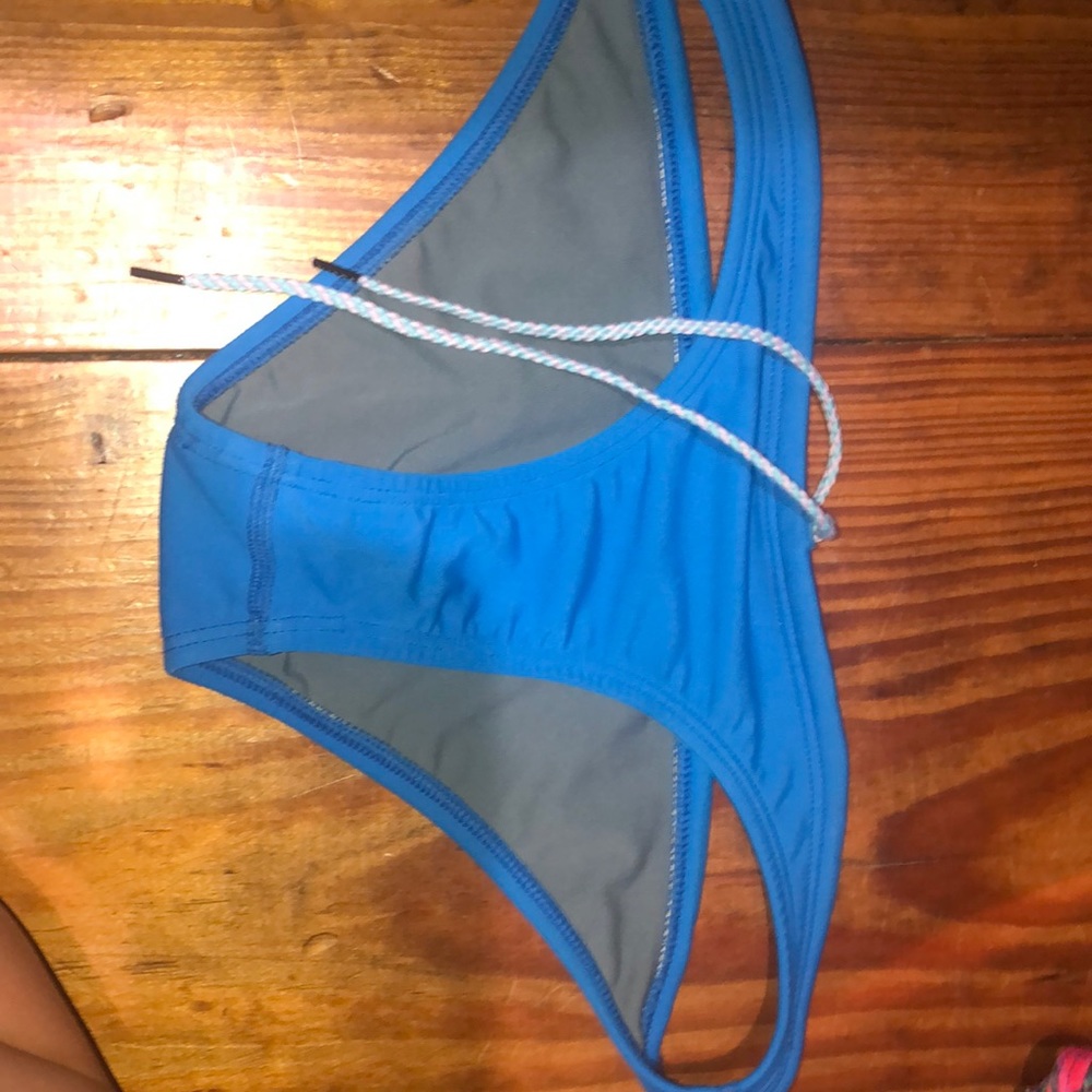 Jolyn Bikini - Picture 5 of 5